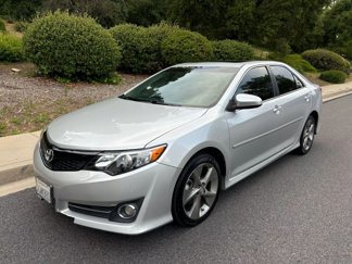 Used 2012 Toyota Camry SE image 1