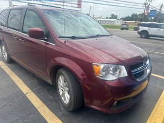 Used 2018 Dodge Grand Caravan SXT image 1