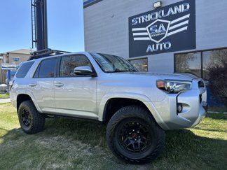 Used 2020 Toyota 4Runner SR5 Premium image 1