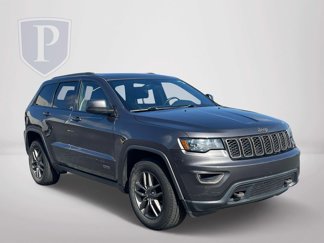 Used 2016 Jeep Grand Cherokee Laredo 75th Anniversary image 1