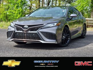 Used 2022 Toyota Camry XSE image 1