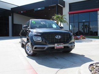 Used 2021 Hyundai Venue SE image 1