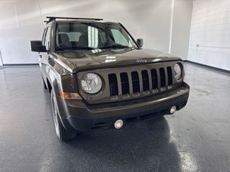 Used 2015 Jeep Patriot Sport w/ Power Value Group image 1