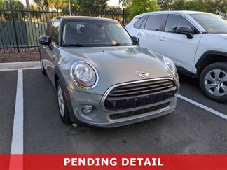 Used 2018 MINI Cooper 4-Door Hardtop image 1