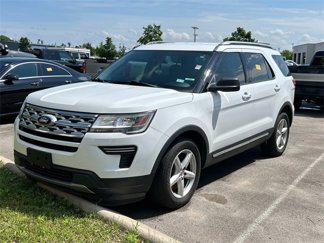 Certified 2019 Ford Explorer XLT image 1