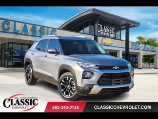 Used 2023 Chevrolet TrailBlazer LT w/ Convenience Package image 1