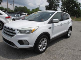 Used 2017 Ford Escape SE image 1
