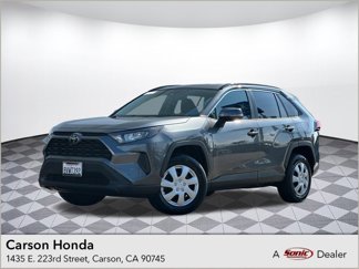 Used 2021 Toyota RAV4 LE image 1