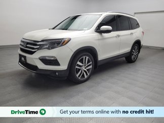 Used 2017 Honda Pilot Touring image 1