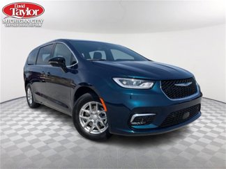 New 2025 Chrysler Pacifica Select image 1
