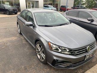 Used 2018 Volkswagen Passat 2.0T R-Line image 1