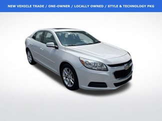 Used 2016 Chevrolet Malibu LT image 1