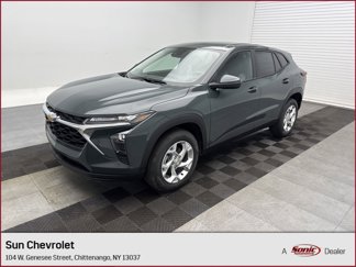 New 2025 Chevrolet Trax LS w/ LS Convenience Package image 1
