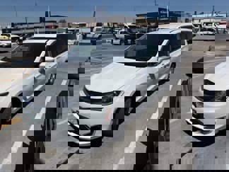 Used 2019 Chrysler Pacifica Touring Plus w/ Cold Weather Group image 1