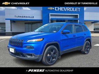 Used 2018 Jeep Cherokee Latitude w/ Altitude Package image 1