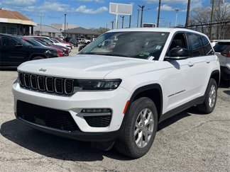 Used 2023 Jeep Grand Cherokee Limited w/ Luxury Tech Group II image 1