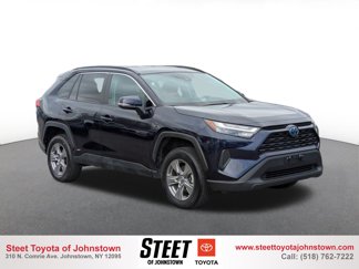Used 2023 Toyota RAV4 XLE image 1
