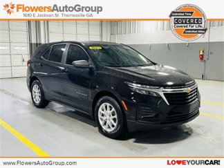 Used 2023 Chevrolet Equinox LS image 1