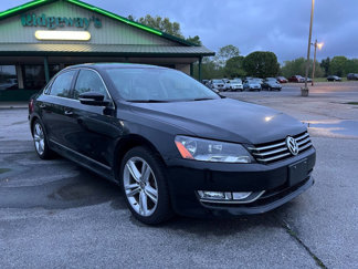 Used 2015 Volkswagen Passat 1.8T SE image 1