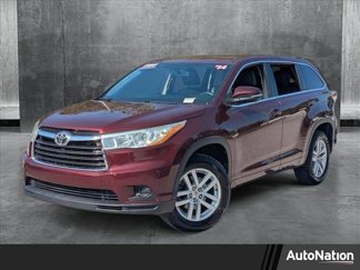 Used 2014 Toyota Highlander LE image 1