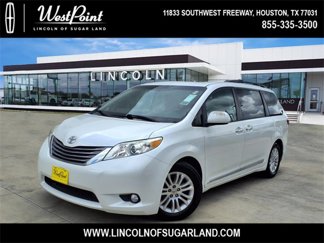 Used 2015 Toyota Sienna XLE image 1
