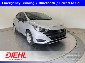 Used 2023 Nissan Versa S w/ Trunk Package image 1