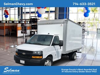 Used 2018 Chevrolet Express 3500 w/ Power Convenience Package image 1