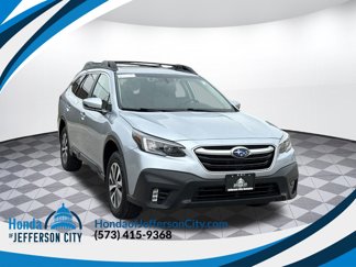 Used 2022 Subaru Outback Premium image 1