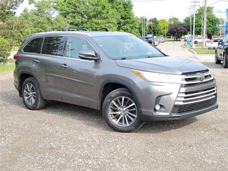 Used 2017 Toyota Highlander XLE image 1