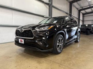 Used 2020 Toyota Highlander XLE image 1