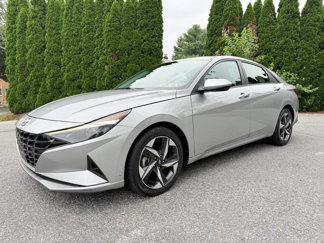 Used 2023 Hyundai Elantra SEL w/ Convenience Package image 1