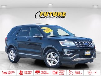 Used 2016 Ford Explorer XLT image 1