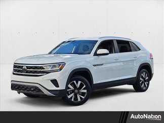 Used 2022 Volkswagen Atlas Cross Sport SE image 1