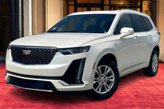 Used 2025 Cadillac XT6 Luxury image 1