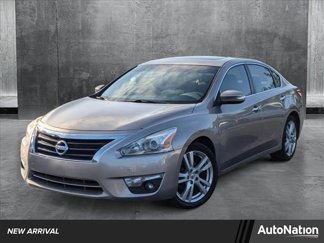 Used 2015 Nissan Altima 3.5 SL image 1