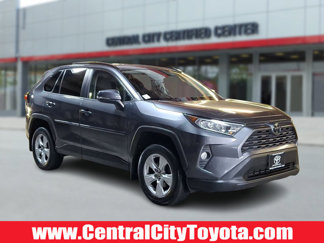 Used 2021 Toyota RAV4 XLE image 1