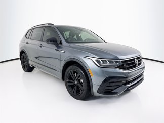 Used 2023 Volkswagen Tiguan SE R-Line image 1