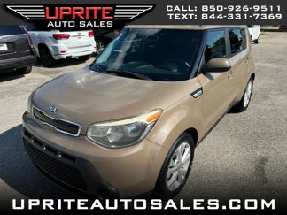 Used 2015 Kia Soul + image 1