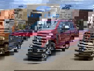 New 2025 Ford F250 4x4 Crew Cab Super Duty image 1