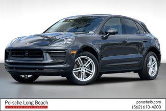 Certified 2025 Porsche Macan image 1