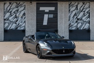 Used 2016 Ferrari California T image 1