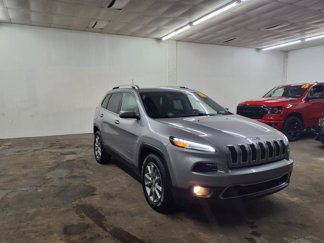 Used 2018 Jeep Cherokee Limited image 1