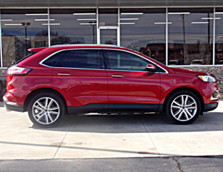 Used 2022 Ford Edge Titanium image 1