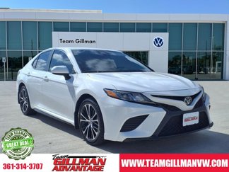 Used 2020 Toyota Camry SE image 1
