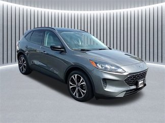 Used 2022 Ford Escape SE w/ SE Sport Appearance Package image 1