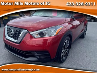 Used 2018 Nissan Kicks SV image 1