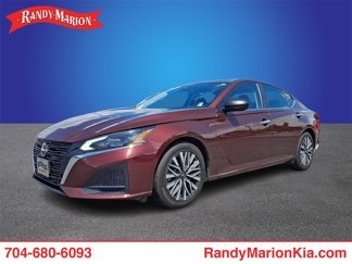 Used 2024 Nissan Altima 2.5 SV image 1