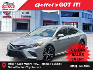 Used 2020 Toyota Camry SE image 1