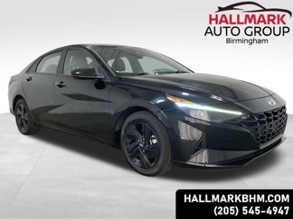 Used 2023 Hyundai Elantra SEL image 1