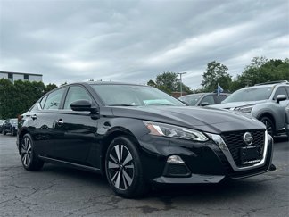 Certified 2022 Nissan Altima 2.5 SV image 1